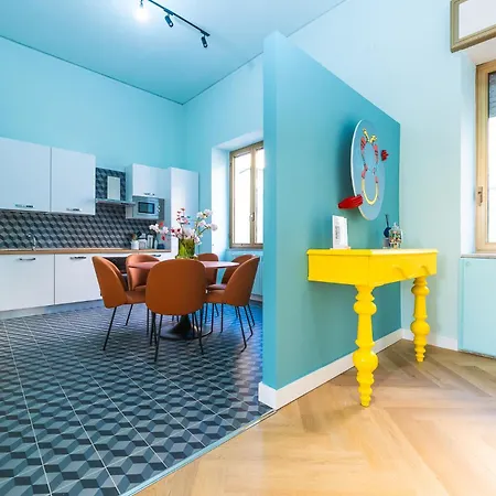 Spak Neapolitan アパート