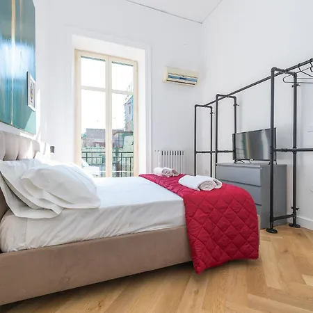 Spak Neapolitan アパート